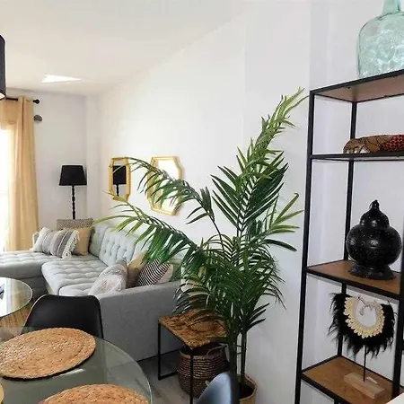 Luxury Flat To The Atlantic Ocean דירה *