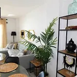 Luxury Flat To The Atlantic Ocean 아파트 *